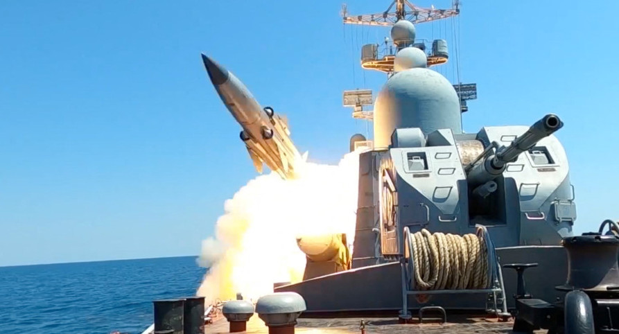 Imágenes rusas de los ejercicios militares realizados en el Mar Negro. Foto: Reuters.