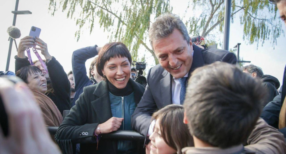 Sergio Massa inauguró la Ciudad de los Deportes de Solano en el municipio de Quilmes junto a Mayra Mendoza. Foto: NA.