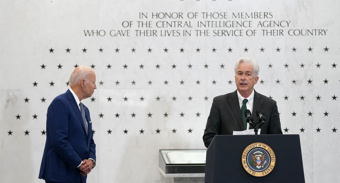 Joe Biden y Bill Burns. Foto: Reuters.