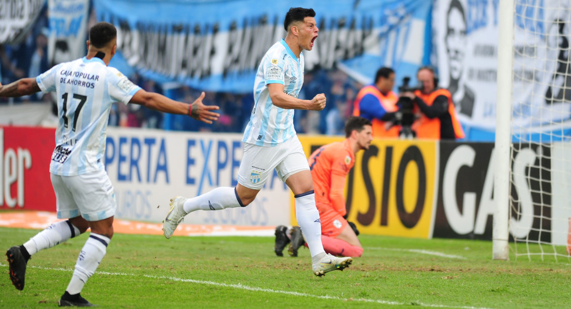 Atlético Tucumán le ganó a Independiente. Foto: Télam.