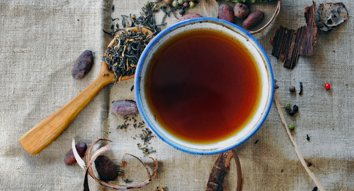 Té en hebras. Foto: Unsplash.