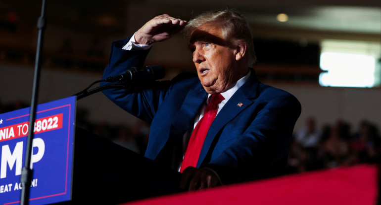 Donald Trump anticipó una imputación en su contra por el asalto al Capitolio. Foto: Reuters.