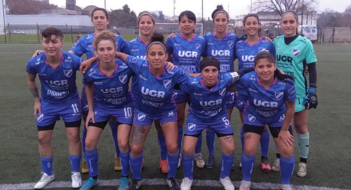 Renunció el plantel femenino de Argentino de Rosario. Foto: Instagram @argentinofemenino.