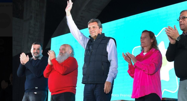 Sergio Massa con Organizaciones Sociales. Foto: Télam.