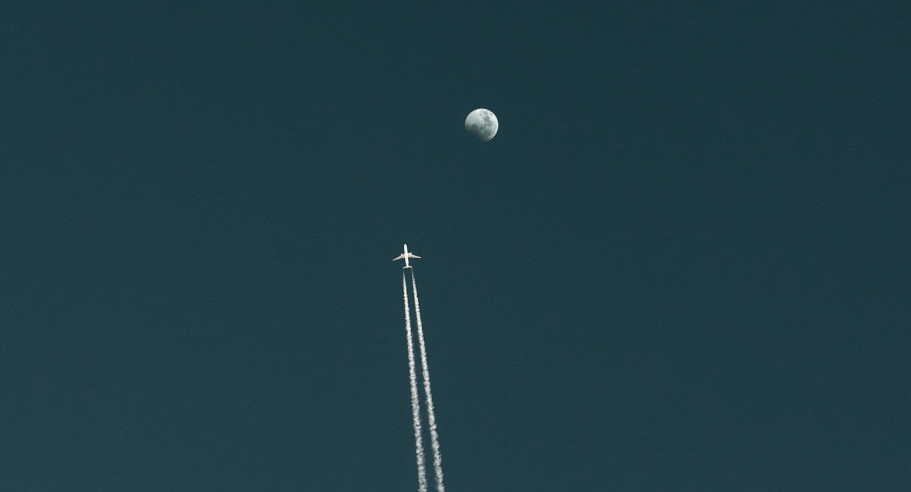 Viaje a la Luna. Foto: Unsplash.