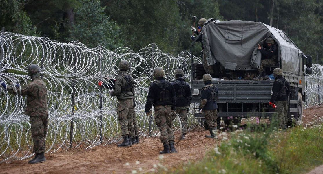 La frontera entre Polonia y Bielorrusia. Foto: Reuters.