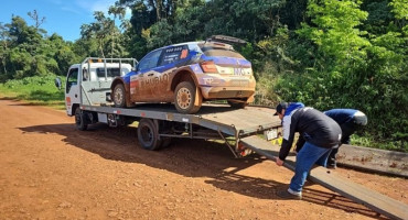 Un niño misionero murió aplastado por la rueda de un auto de rally. Foto: NA.