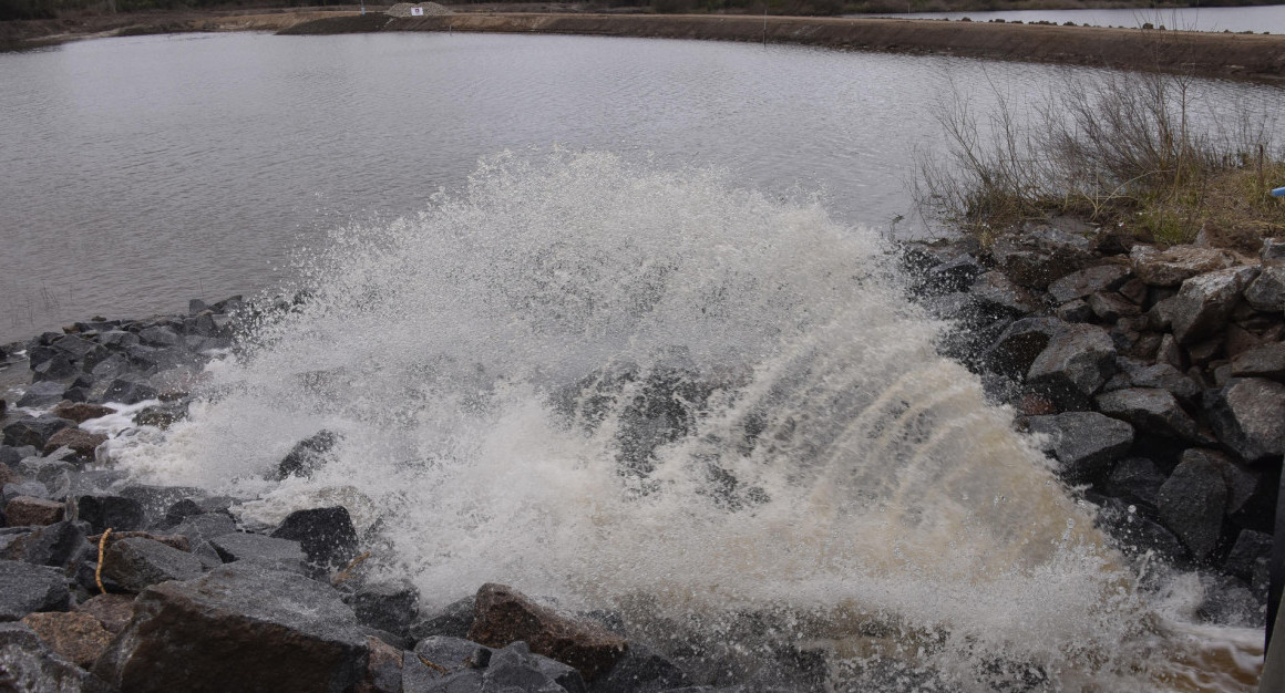 Chaparrones en Uruguay calman la sequia, Río San José. Foto: EFE