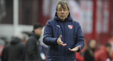 Ricardo Zielinski dejó de ser el entrenador de Independiente. Foto: Télam.