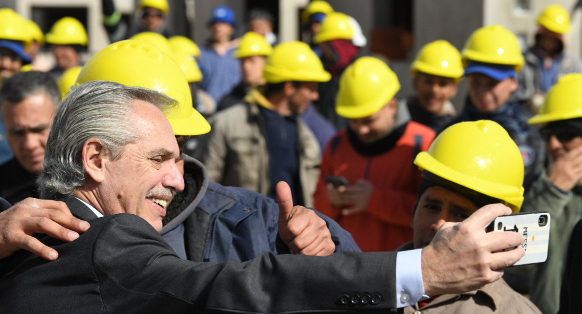 Alberto Fernández y obras de su gestión. Foto: NA.