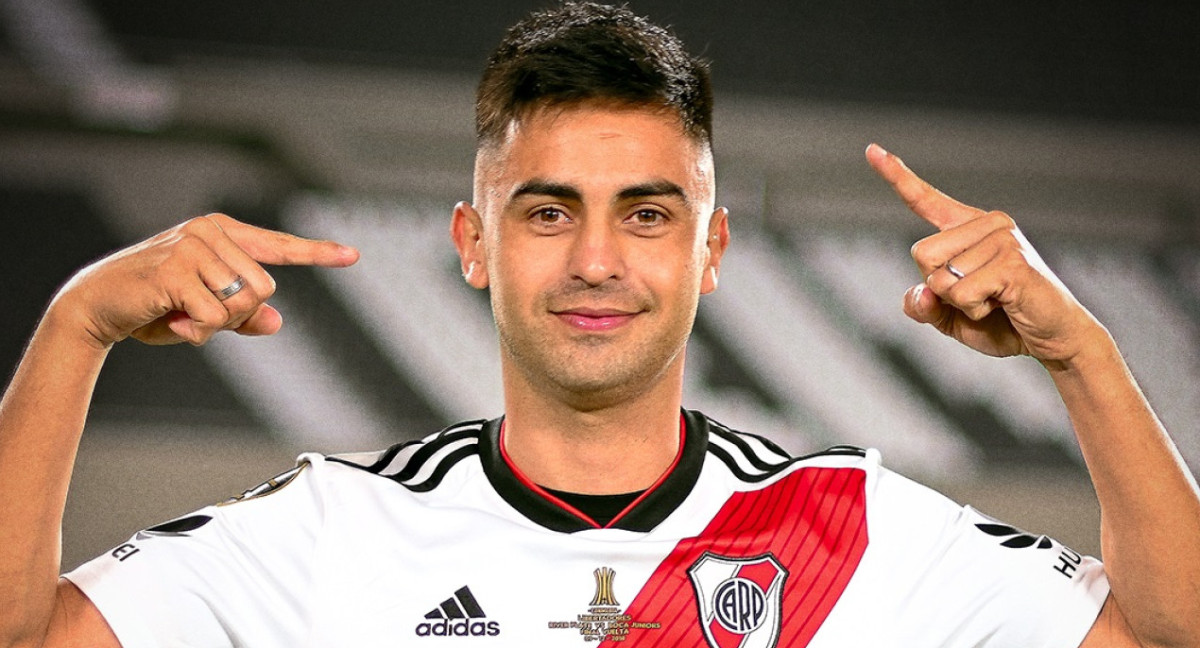 Gonzalo "Pity" Martínez regresó a River Plate y firmó contrato hasta diciembre de 2024. Foto: X @RiverPlate.