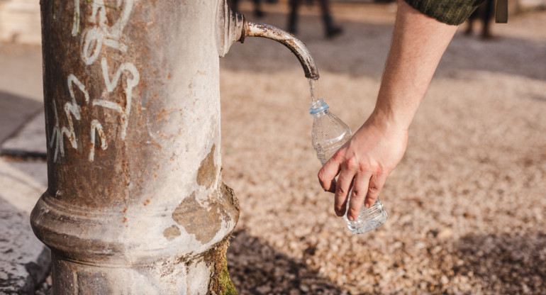 Agua potable en Perú. Foto: Unsplash