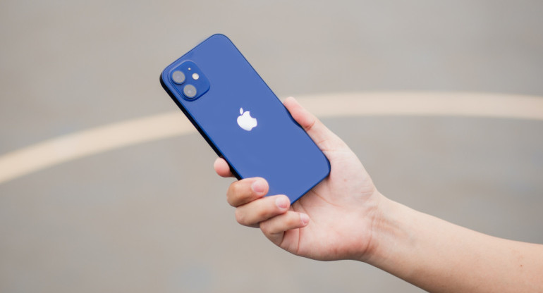 Sacaron del mercado momentáneamente el iPhone 12. Foto: Unsplash