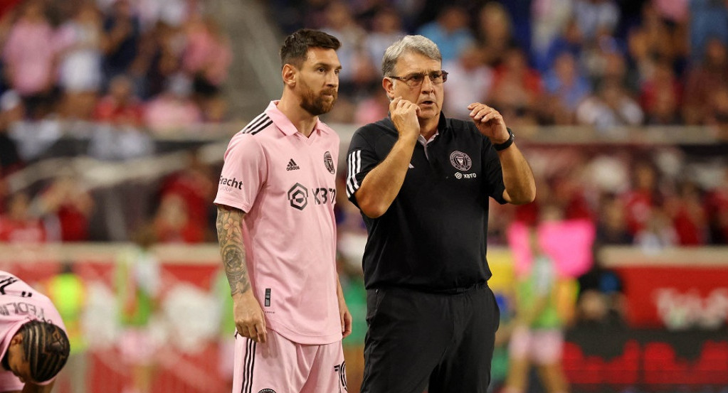 Lionel Messi junto a Gerardo Martino. Foto: Reuters.