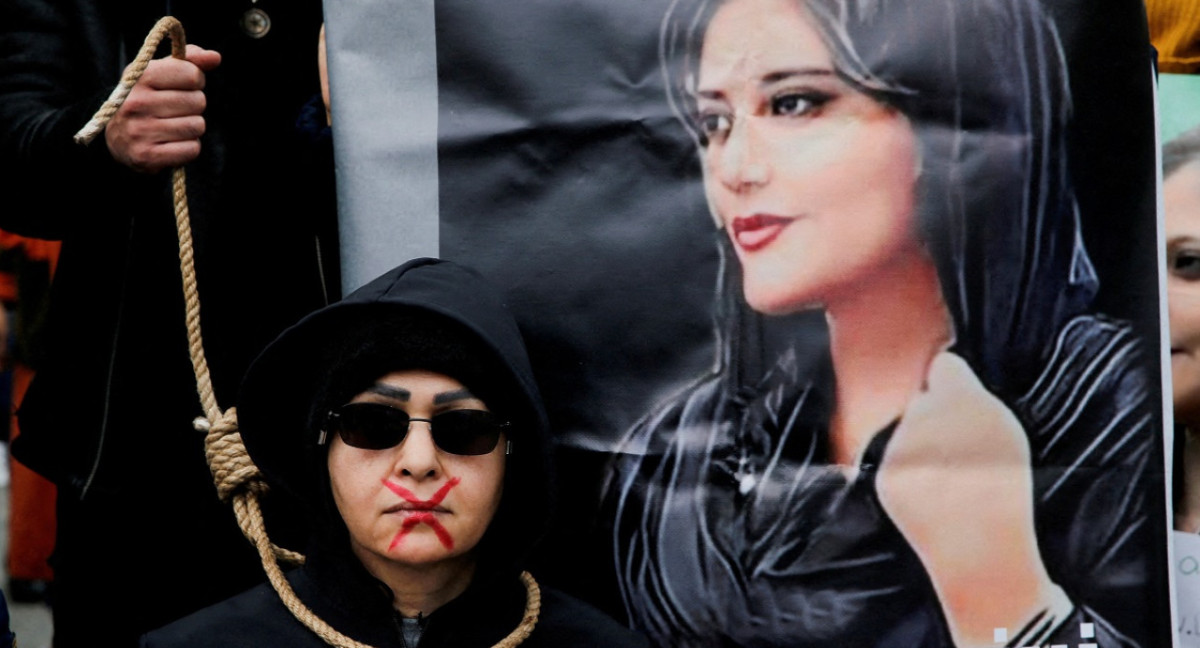 Primer aniversario de la muerte de Mahsa Amini. Foto: Reuters.