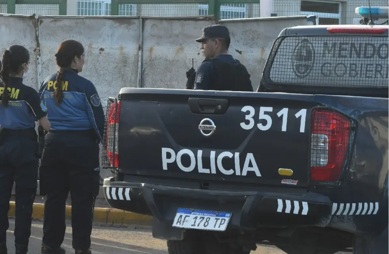 Patrullero en la escena del crimen. Foto: Los Andes