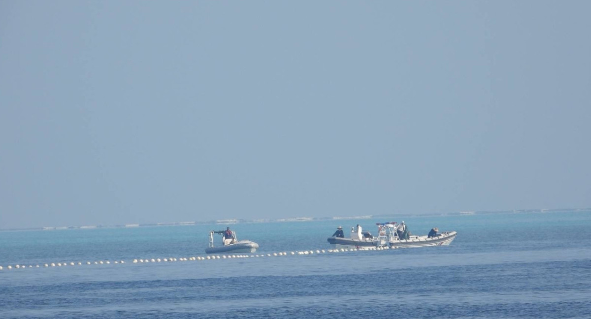 Filipinas denunció a China por instalar una barrera flotante. Foto: Reuters.