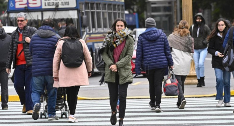 Frío en Buenos Aires. Foto: NA.