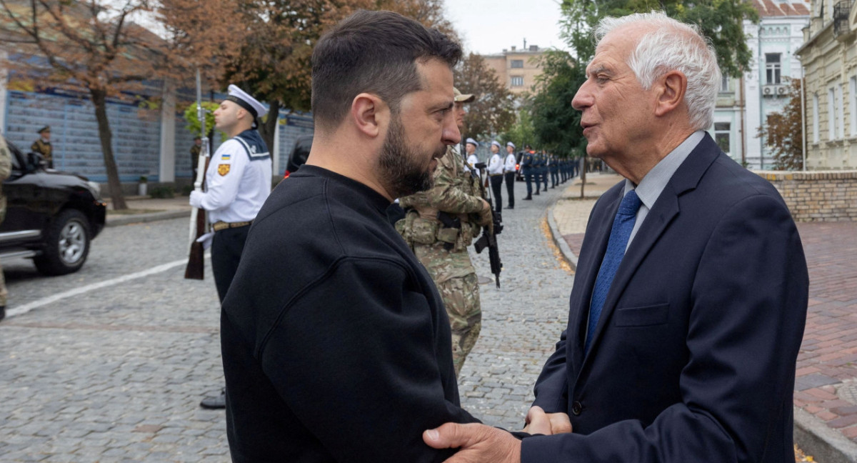 Zelenski y Borrell. Foto: Reuters.