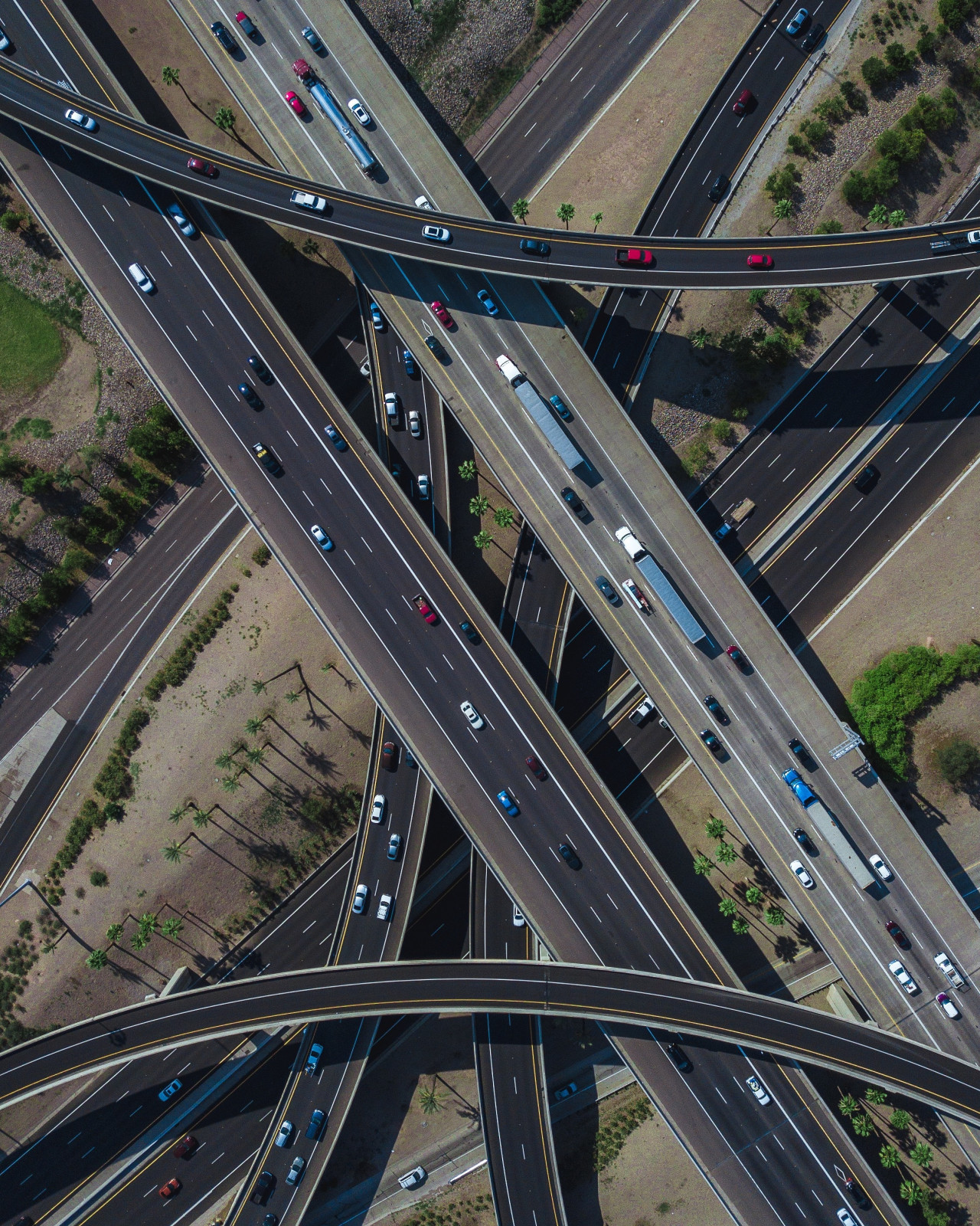 Autopista. Foto: Unsplash.