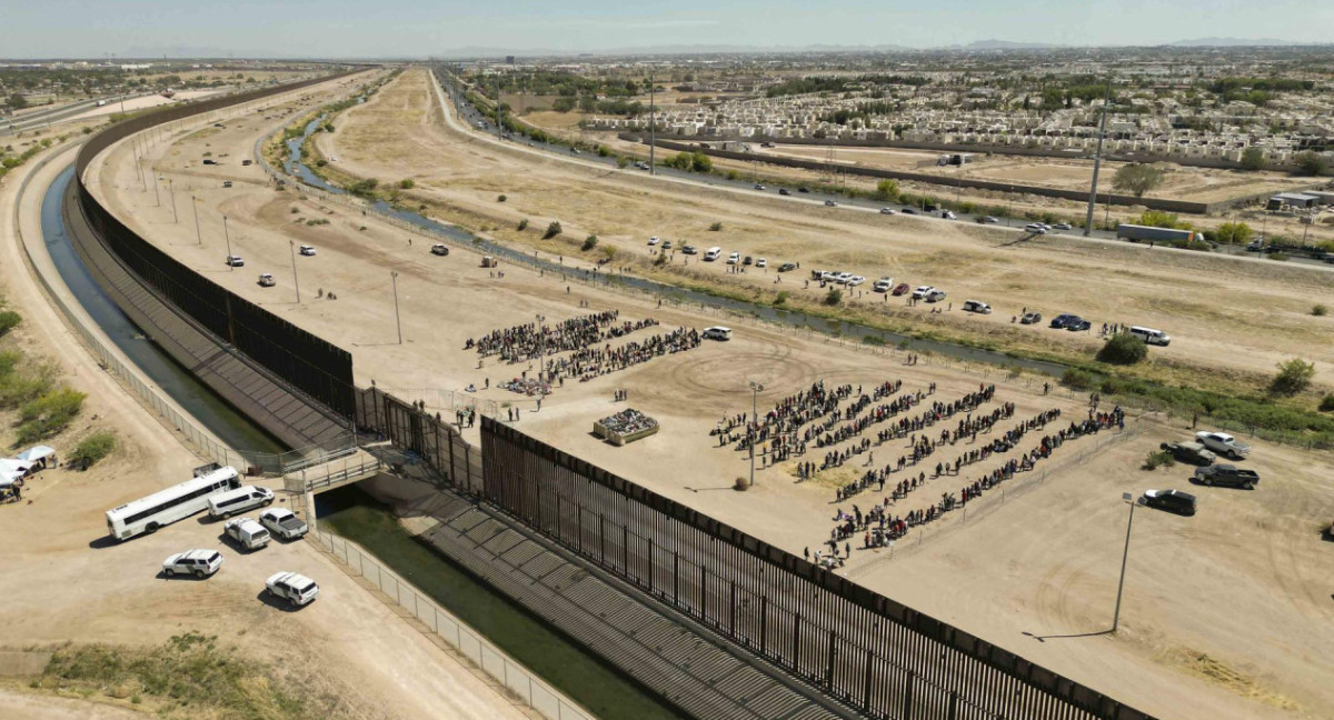 Muro fronterizo entre México y Estados Unidos. Foto: EFE