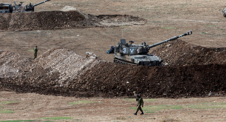 Despliegue de fuerzas israelíes en la frontera con el Líbano. Foto: Reuters.