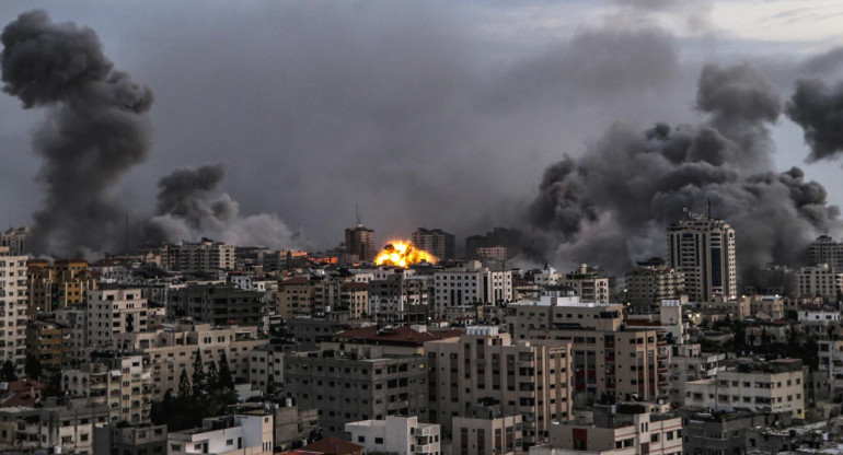 La ciudad de Gaza sufrió un nuevo ataque de Israel. Foto: EFE.