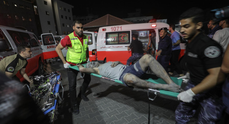 Palestinos se atienden en hospitales de Gaza. Foto: Reuters.