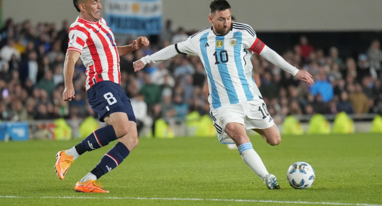 Lionel Messi ingresó en el segundo tiempo; Argentina vs Paraguay. Foto: Na.