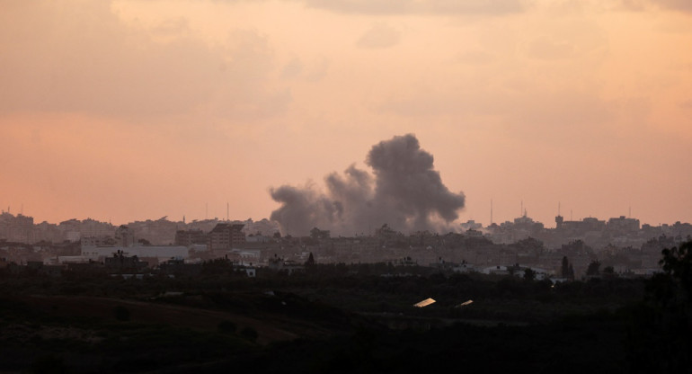 Bombardeo en la Franja de Gaza. Foto: Reuters.