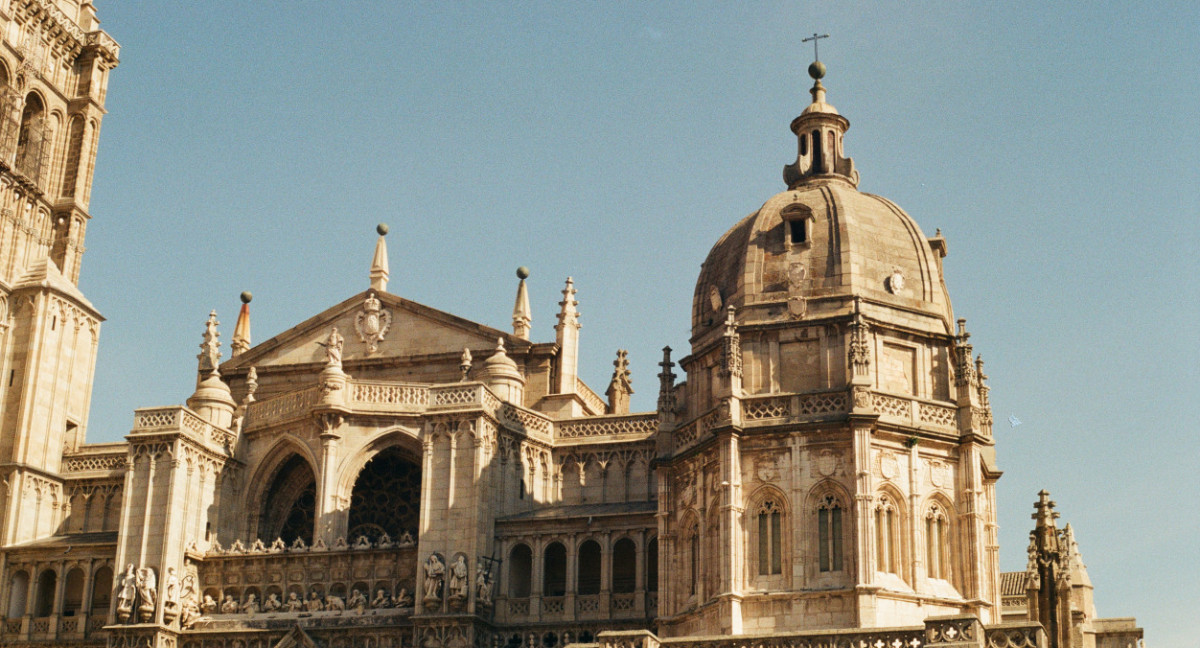 Presentan el primer informe sobre presuntos abusos sexuales en la iglesia de España. Foto Unsplash.