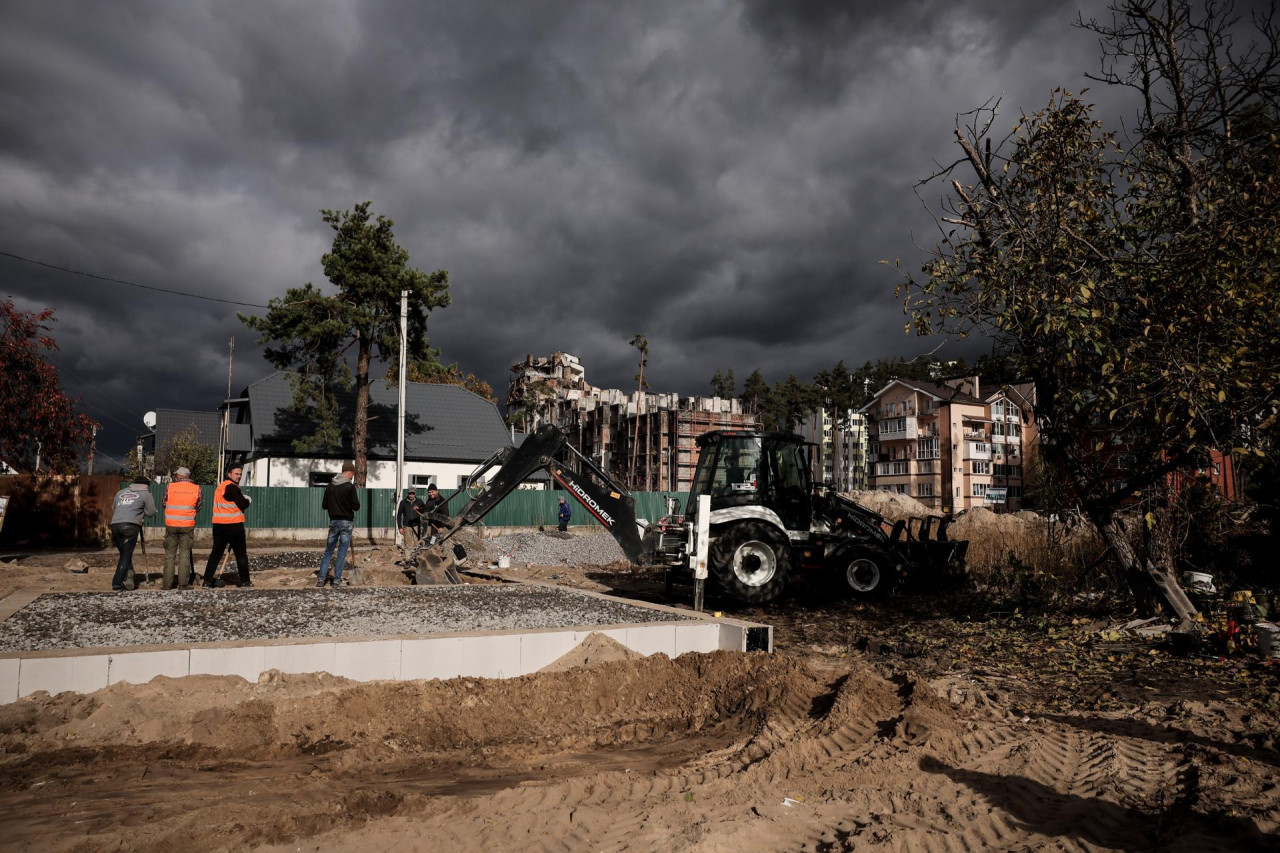 Zona destruida e Ucrania por la guerra. Foto: EFE.