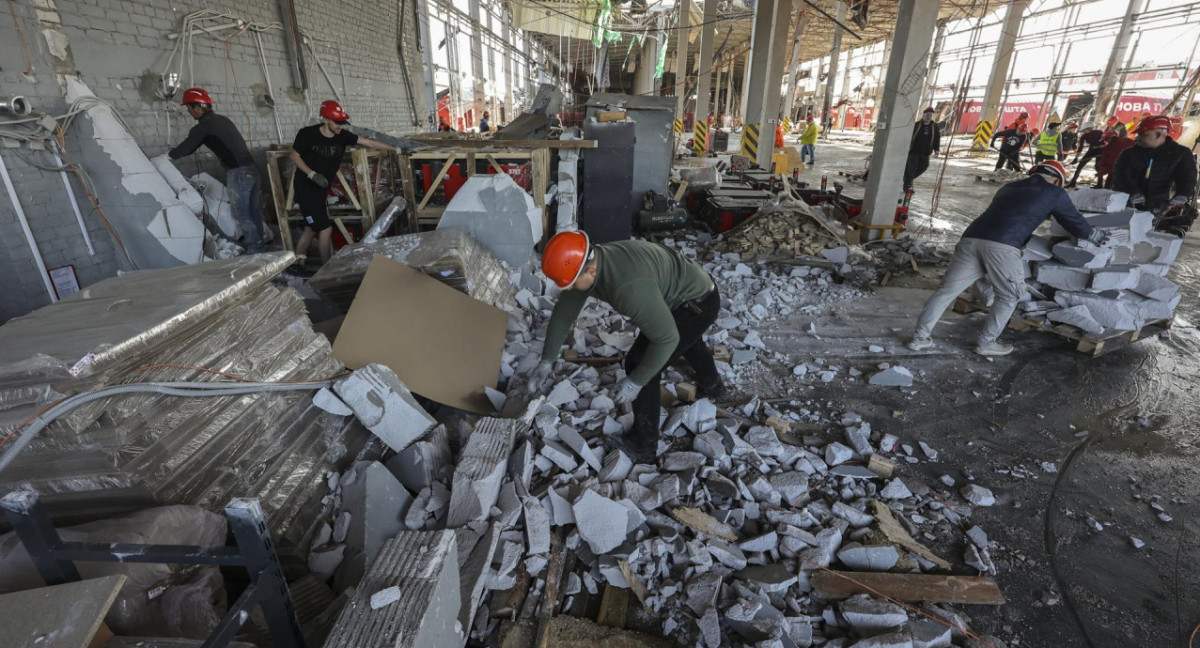 Zona destruida e Ucrania por la guerra. Foto: EFE.