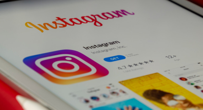 Instagram ofrecerá un feed exclusivo de cuentas verificadas. Foto: Unsplash.