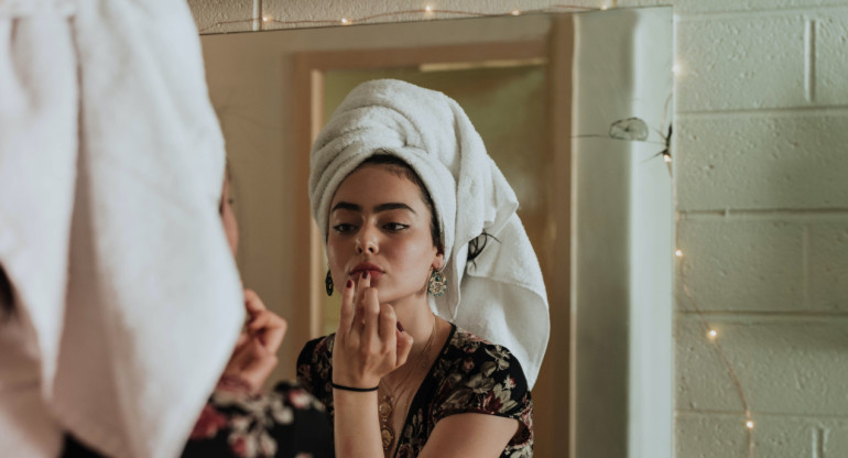 Una rutina de cuidado facial simple y rápida. Foto: Unsplash