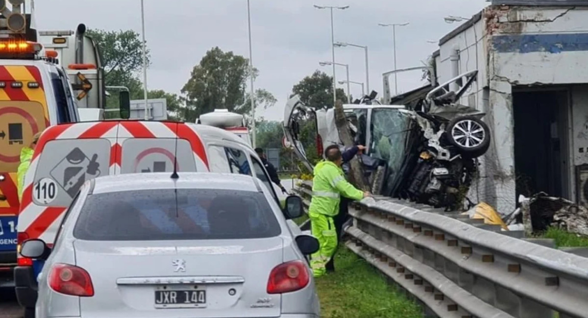 Trágico accidente en la Autopista Oeste, a la altura del kilómetro 47. Foto: Gentileza El Destape.