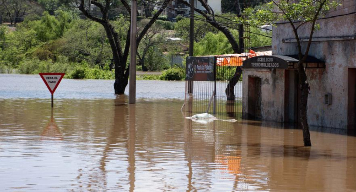 Se estima que el caudal evacuado variará entre 23.000 y 24.500 metros cúbicos por segundo. Foto: Sistema Nacional de Emergencias.