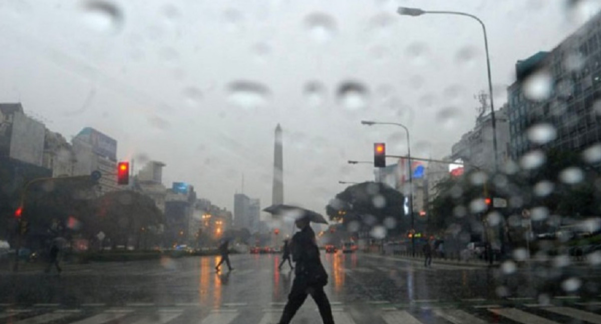 Lluvia en Buenos Aires. Foto: NA.