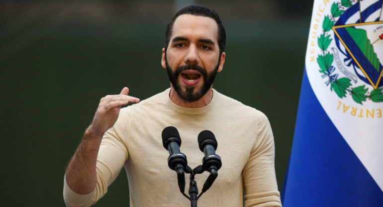 Nayib Bukele recibió la aprobación del TSE y podrá buscar la reelección. Foto: Reuters.