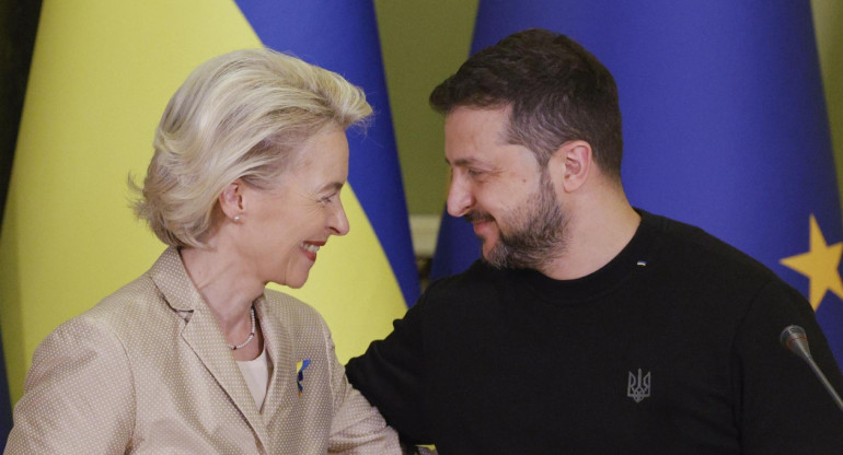 Zelenski y Von der Leyen. Foto: EFE.