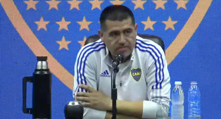 Juan Román Riquelme en conferencia. Foto: captura de video