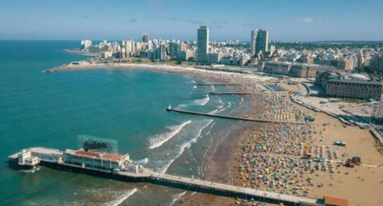 Playa Bristol, Mar del Plata. Foto: NA