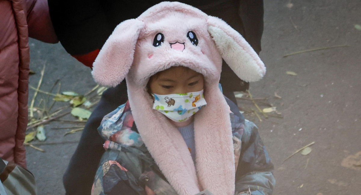 China en alerta por el aumento de neumonía infantil. Foto: EFE.