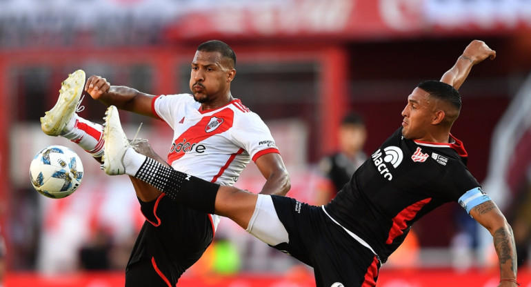 Salomón Rondón; River Plate vs. Instituto. Foto: Télam.