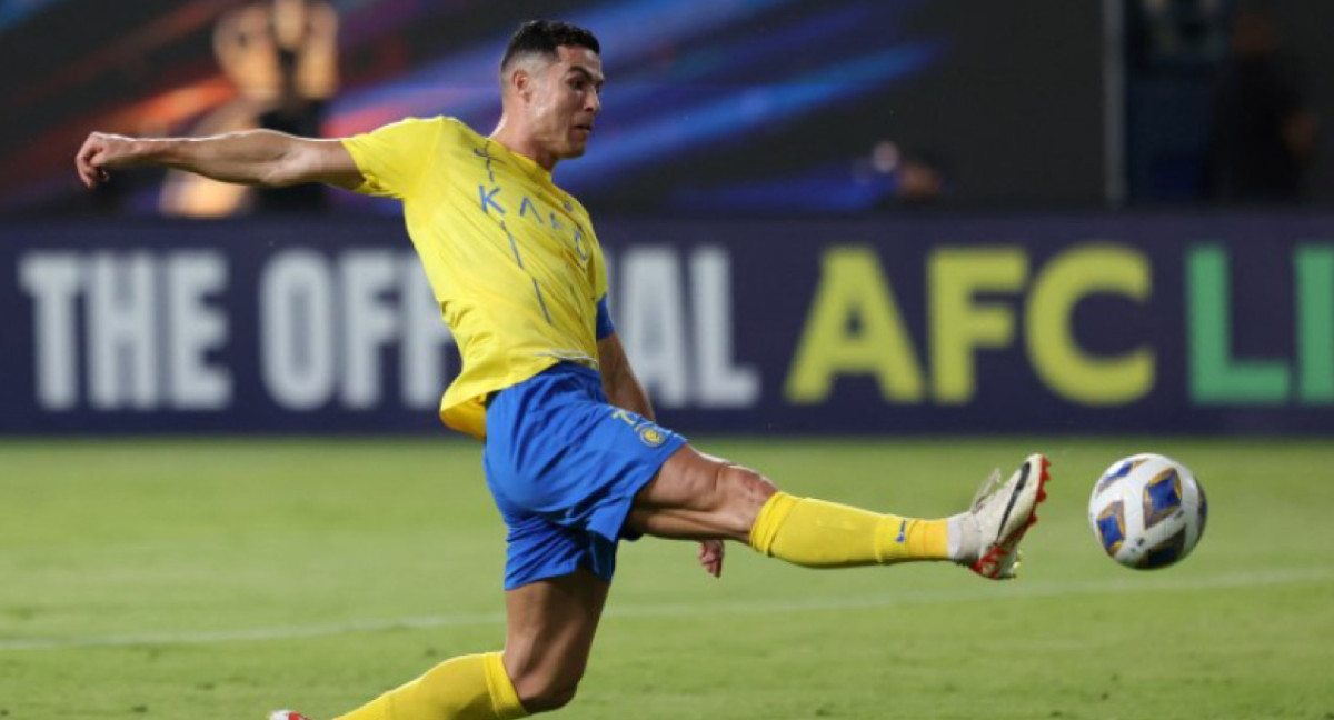 Cristiano Ronaldo con la camiseta del Al Nassr. Foto: Reuters