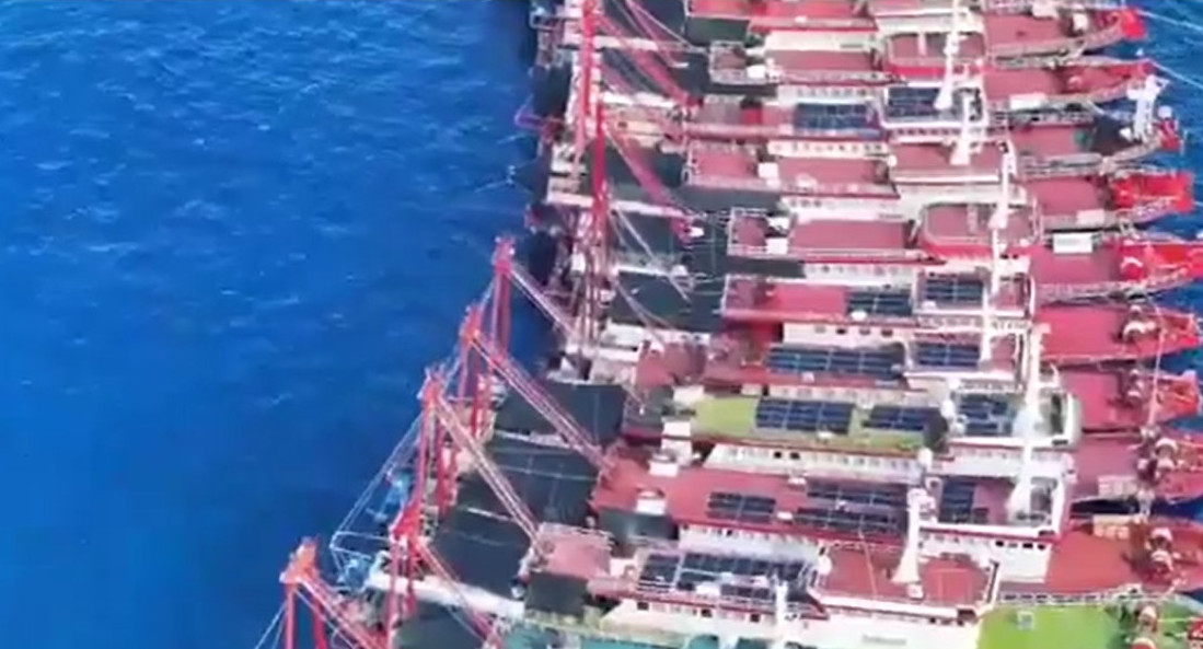 Barcos pesqueros chinos en aguas disputadas con Filipinas. Foto: captura.