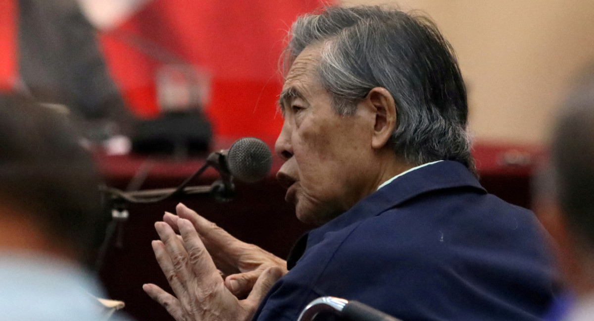 El expresidente de Perú Alberto Fujimori asiste a un juicio como testigo en la base naval del Callao. Reuters