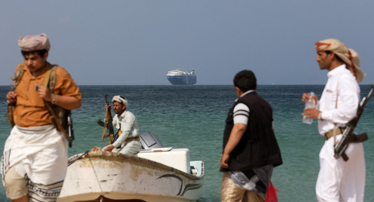 Hutíes del Yemen en el mar Rojo. Foto: Reuters