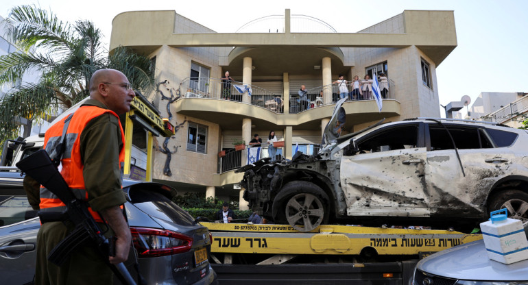 Ataque de Hamás a la zona de Holón en Israel. Foto: Reuters.