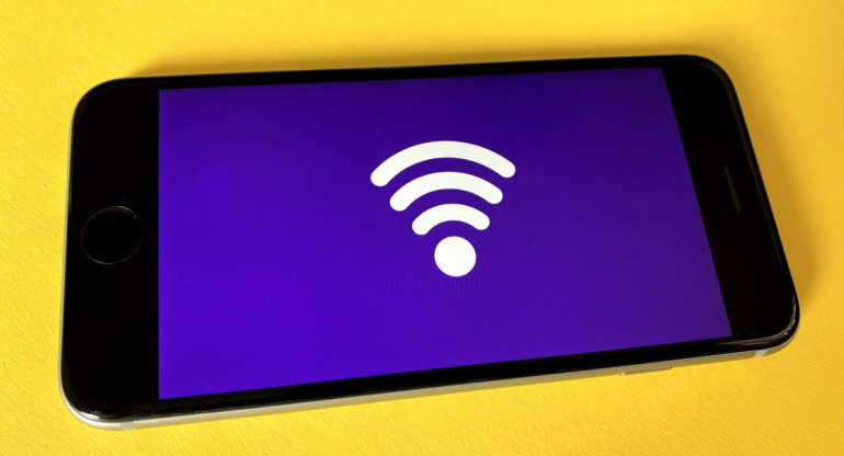 WiFi en celulares. Foto: Unsplash.